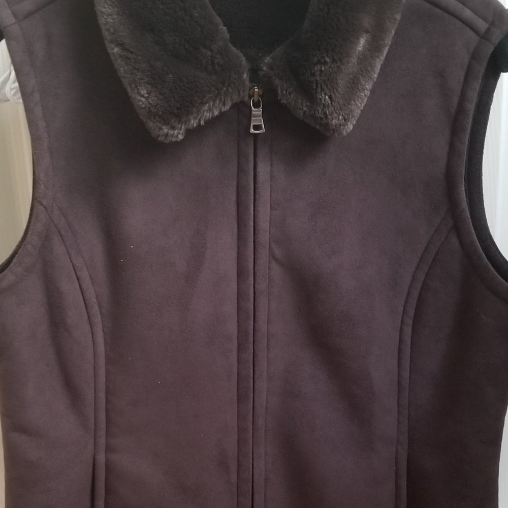 Brown Vest With Fur Collar and Lining - MP